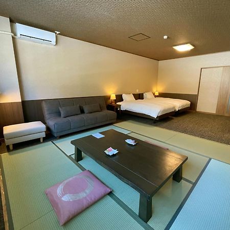 Hotel Kutsurogijyuku Shintaki Aizuwakamatsu Esterno foto