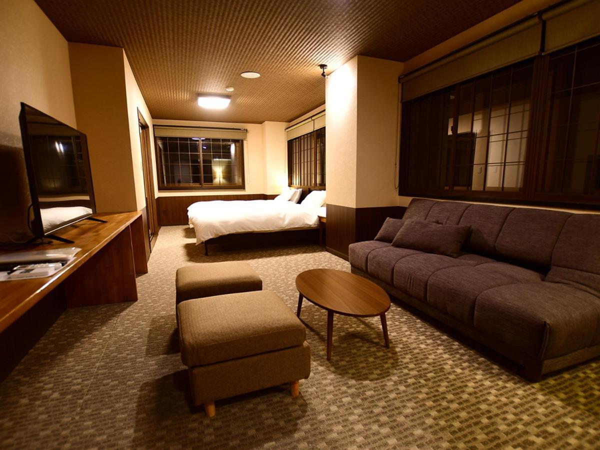 Hotel Kutsurogijyuku Shintaki Aizuwakamatsu Esterno foto