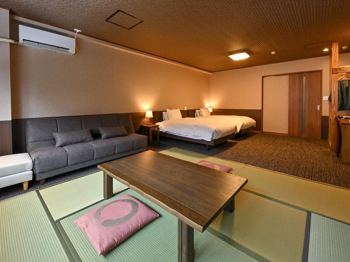 Hotel Kutsurogijyuku Shintaki Aizuwakamatsu Esterno foto